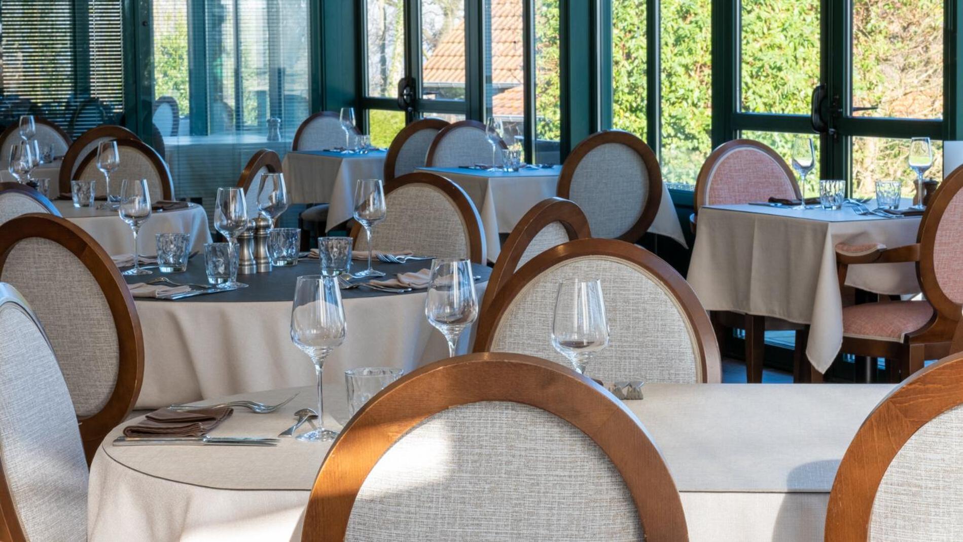 Logis - Restaurant La Sapiniere Hotel 3*