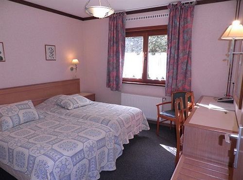 Logis - Restaurant La Sapiniere Hotel 3*