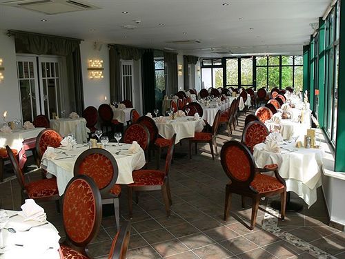 Logis - Restaurant La Sapiniere Hotel Wisques
